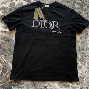 Dior t shirt